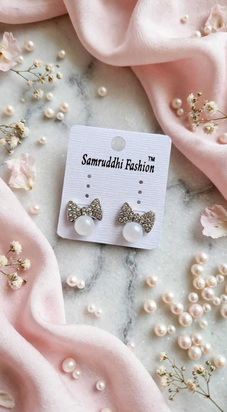 Cute Bow & Pearl Studs