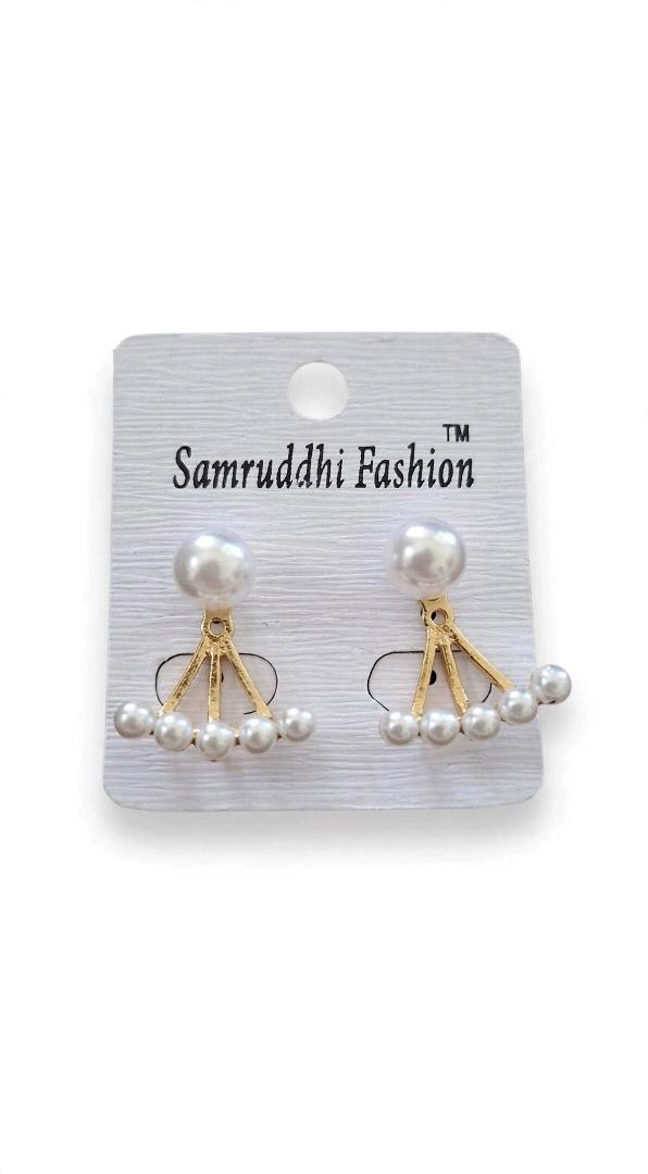 Elegant Pearl Fan Studs