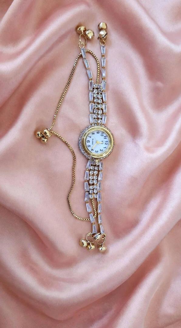 Women's Luxury Crystal Bracelet Watch - Gold Adjustable Chain Watch with Diamond Dial - Fashion Jewellery Watch for Girls